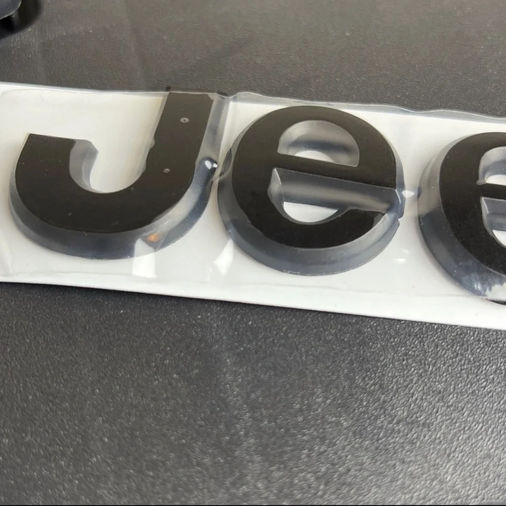 JEEP Emblem Logo Sticker 3D Brand New Set of 2 - Picture 4 of 4
